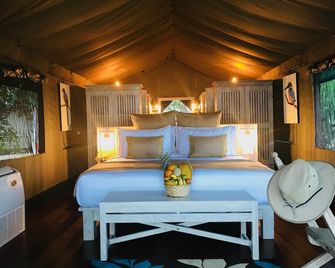 Flameback Eco Lodge - Tissamaharama - Bedroom