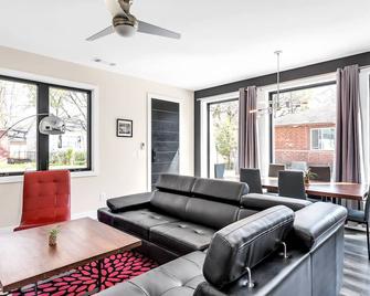 New Modern Home Near Atlantic Station -- Main Floor Unit - Atlanta - Living room