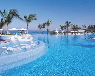 Pueblo Bonito Emerald Luxury Villas & Spa - Mazatlán - Pool