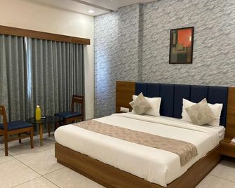 Hotel Grand Ekta - Godhra
