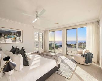 Mount Martha Manor Indoor Pool & Ocean Views - Mount Martha - Bedroom