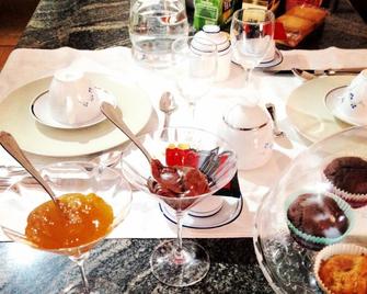 Casa Santiago - Gela