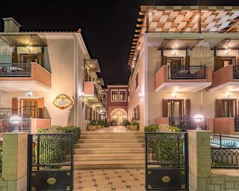 تيوفيلوز بارادايس بوتيك هوتل - مايتيلين - مبنى