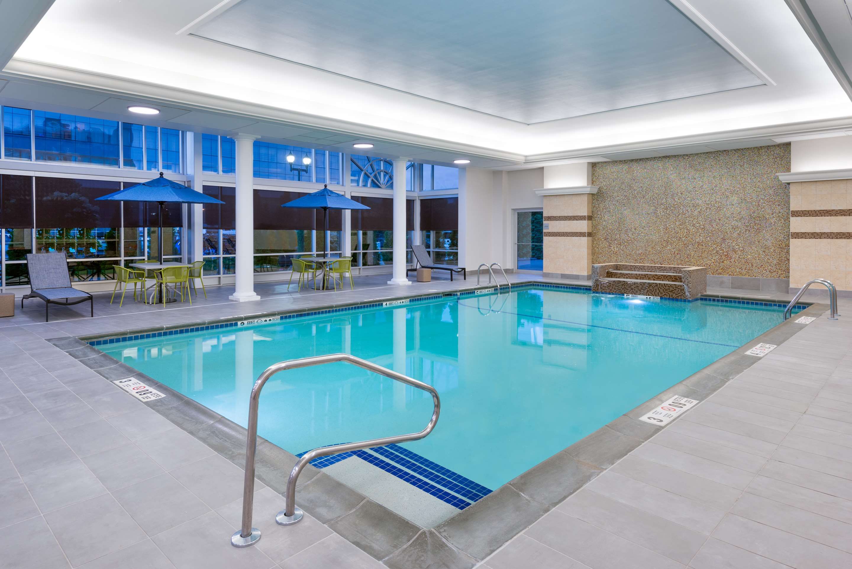 Pool view of Hampton Inn & Suites Buffalo Downtown