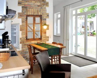 Kelterhaus - Zum Weißen Roß - Holiday apartments - Weisenheim am Berg - Essbereich