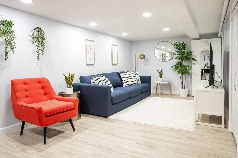 Bright and Cozy 1BR Apartment in Logan Square! - שיקאגו - סלון