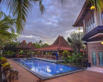 Java Village Resort - Yogyakarta - Pool