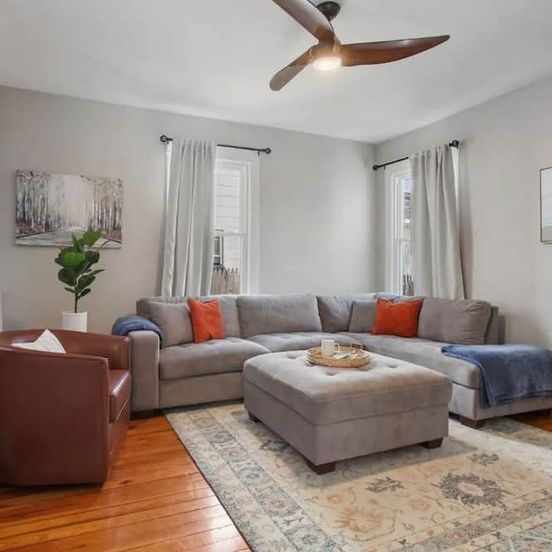 Living room view of Cheerful 4 bedroom close to historical/sport sites