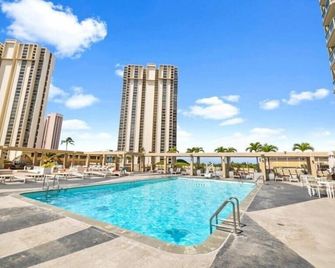 Ala Moana Hotel 24fl Ocean View Renovated - Honolulu - Pool