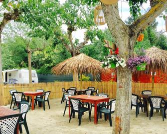 Camping Classe Village - Lido di Dante - Innenhof