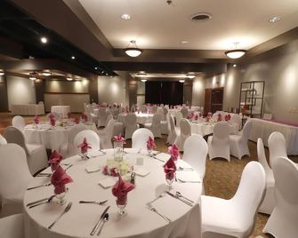 Inn at 835 Boutique Hotel - Springfield - Sala de banquetes