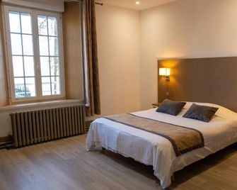 Logis - Hotel Restaurant La Sapinière - Saint-Omer - Sovrum