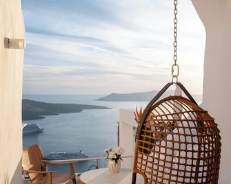 Casasunsha Hybrid Retreat Santorini - Fira - Balcón
