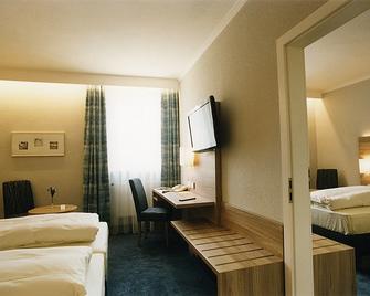 Hotel Jedermann - Münih - Yatak Odası