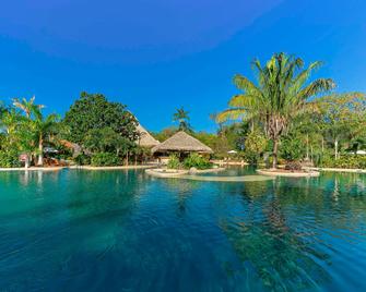 Reserva Conchal Beach Resort, Golf & Spa - Brasilito - Pool