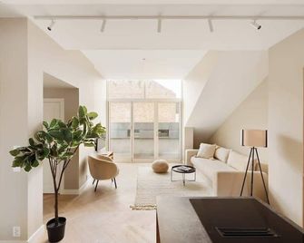 Dinbnb Apartments Grünerløkka I Penthouse with Private Rooftop I 2 Bedrooms & 1 Bathroom - Oslo - Pokój dzienny