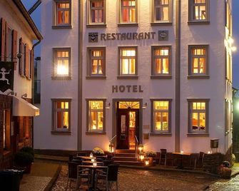 Zur Ewigen Lampe Romantisches Landhotel & Restaurant - Nideggen - Edificio