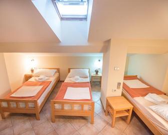 فندق ريندز فوس - كوتور - غرفة نوم