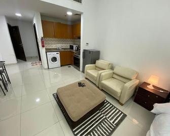 Comfortable Apartments and Studios for Rent in Dubai - Dubai - Living room