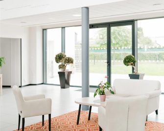 Quality Aparthotel St-Berthevin Laval - Saint-Germain-le-Fouilloux - Ingresso