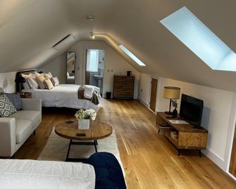 Cozy Studio Attic Retreat in Bettws Newydd - Usk - Slaapkamer