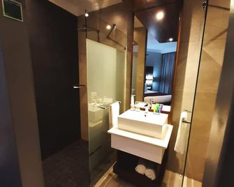 Palm Swift Luxury Accommodation - Brits - Bagno