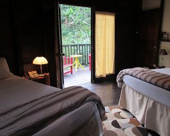 Rafjam Bed & Breakfast - Irish Town - Bedroom