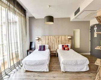 Brit Hotel Marbella - Biarritz - Bedroom