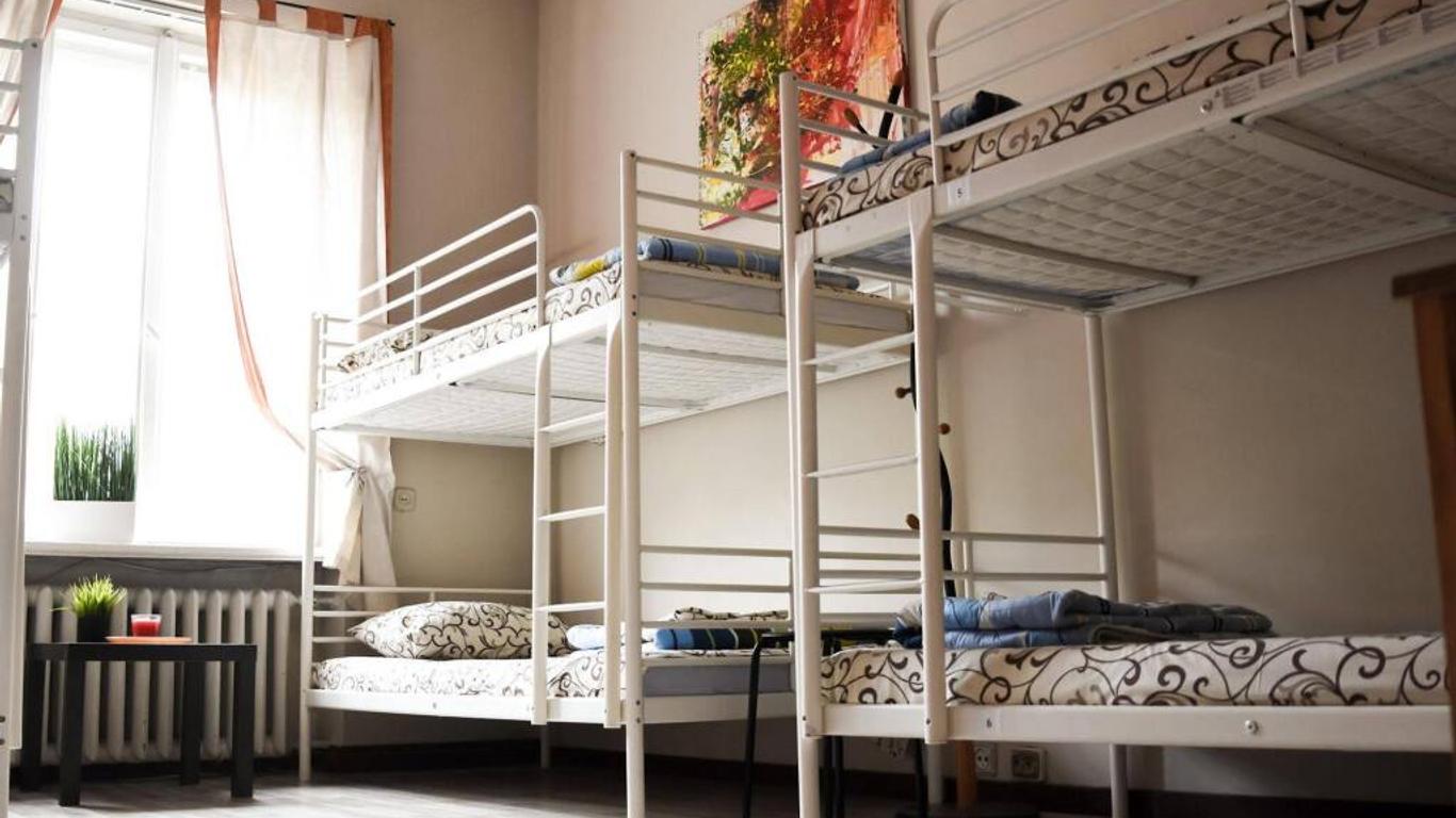 R Hostel