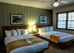 Postoak Lodge And Retreat - Tulsa - Bedroom