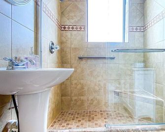 River City Loft - Portsmouth - Bathroom