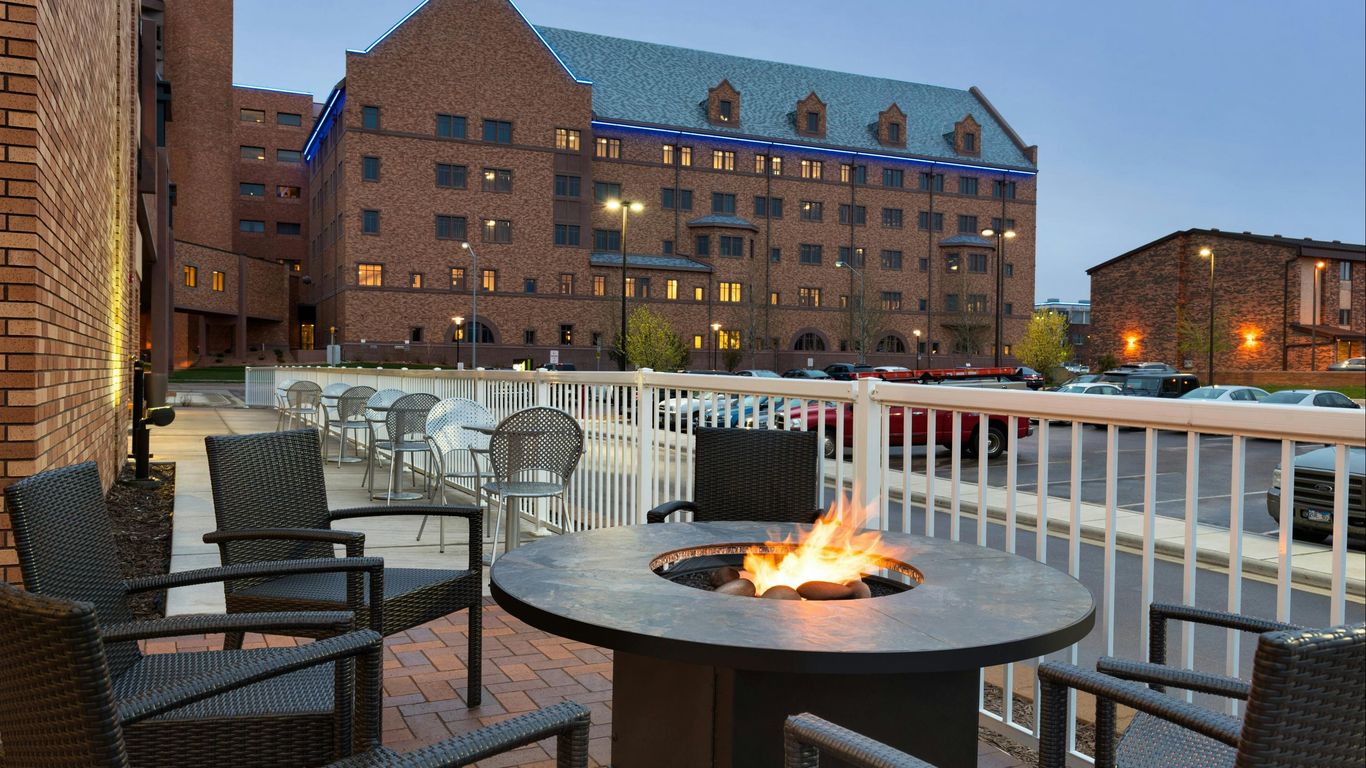 Home2 Suites by Hilton Sioux Falls/ Sanford Medical Center