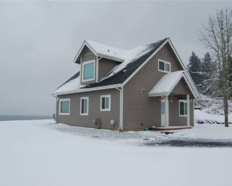 Harstine Island, Waterfront W / View of Puget Sound, Mt Rainier - Shelton - Building