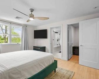 Little Creek Retreat - Ribryan Property - Middletown - Schlafzimmer