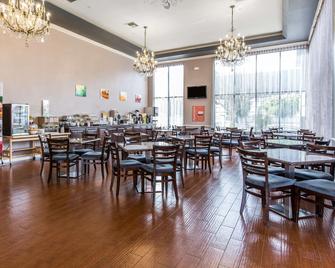 Quality Inn & Suites Bell Gardens-Los Angeles - Bell Gardens - Restaurante