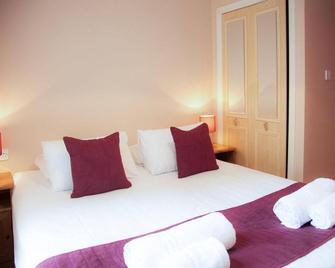 Royal Mile Accommodation - Edinburgh - Bedroom