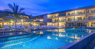 Lanta Pura Beach Resort - קו לנטה - בריכה