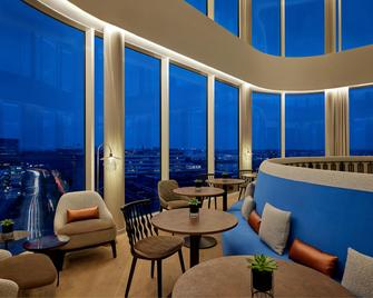AC Hotel by Marriott Strasbourg - Straßburg - Balkon