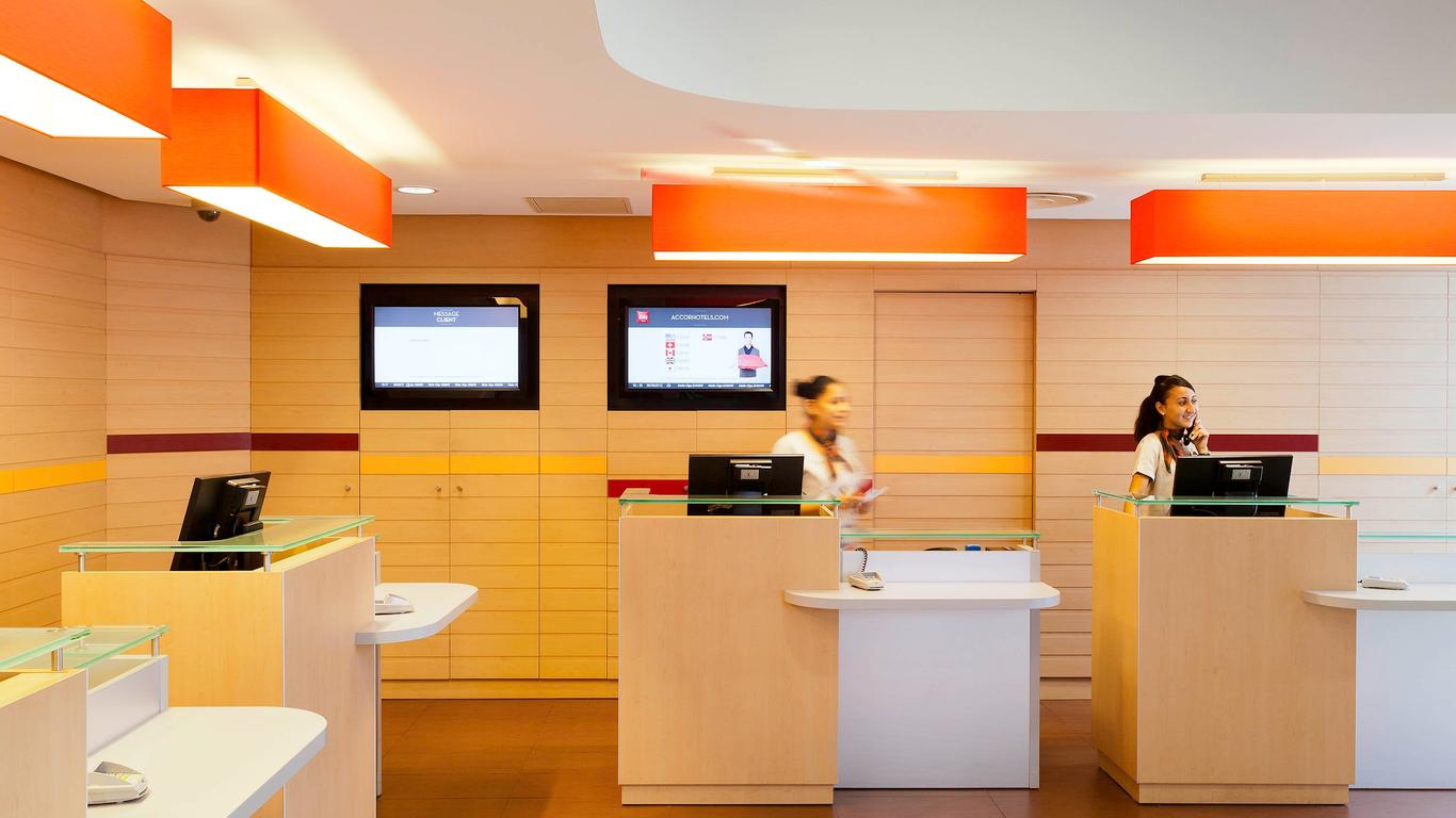 ibis Paris La Défense Esplanade