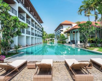 Estella Phuket Mai Khao Beach Resort - Mai Khao - Pool