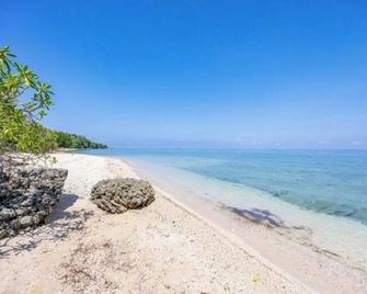 Charming 2-bedroom house Combination of both properties - 이로신 - 해변