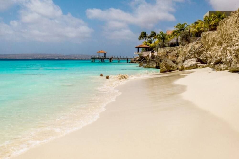 Bloozz resort Bonaire - קרלנדיק - חוף