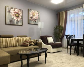 Vladstar Inn - Hostel - Vladivostok - Living room