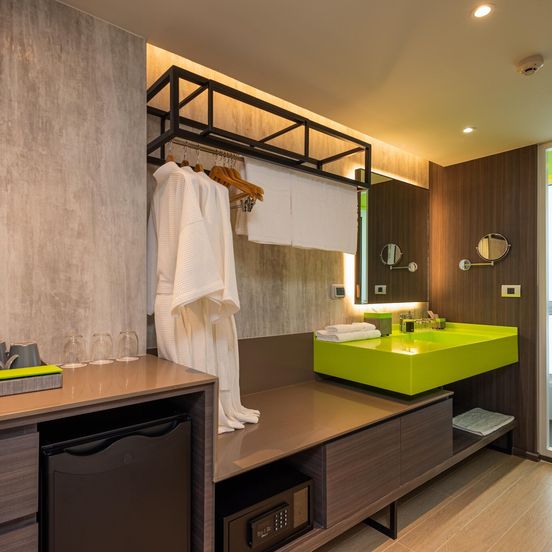 Maitria Hotel Rama 9 Bangkok - A Chatrium Collection image 1