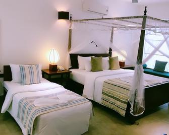 Coza Ceylon - Dehiwala-Mount Lavinia - Bedroom