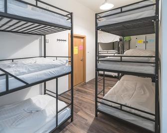 Hostel Orange - Prague - Bedroom