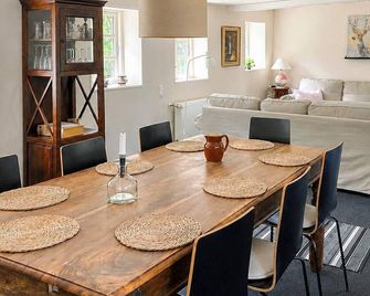7 Person Holiday Home in Grenaa - Grenaa - Sala pranzo