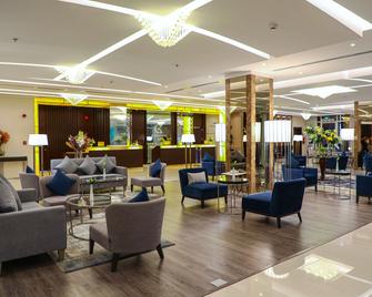 Golden Tulip Al Waha Hotel - Unayzah - Unayzah - Lobby