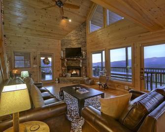 Bearcat Lodge - Mineral Bluff - Mineral Bluff - Living room
