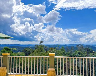 Villa Coração Guesthouse by Concavus - Monte Verde - Balcony